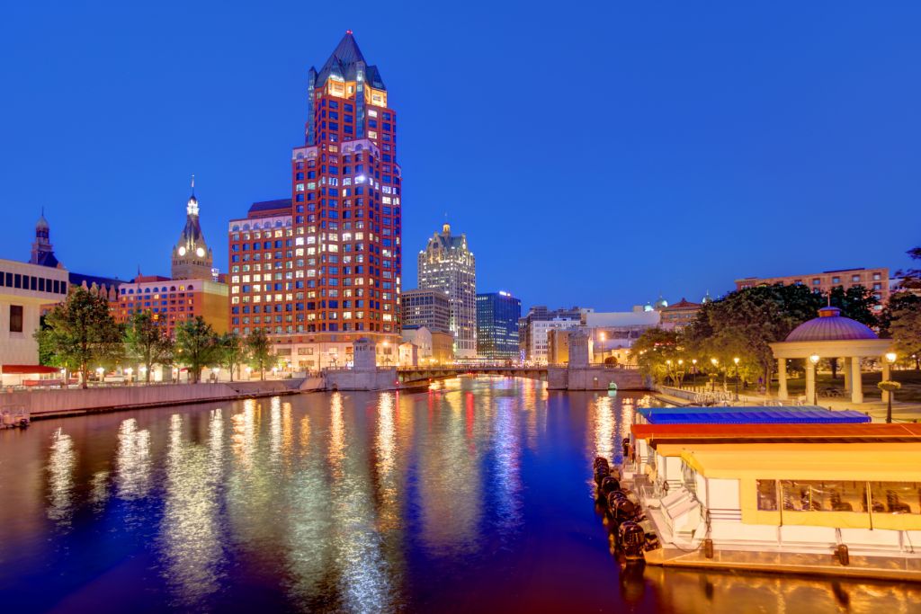 Stay by the water at night in Milwaukee