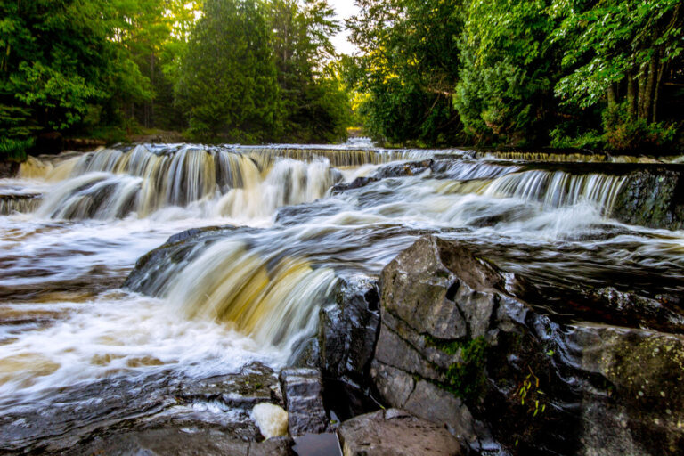 17 Best Waterfalls in the Upper Peninsula