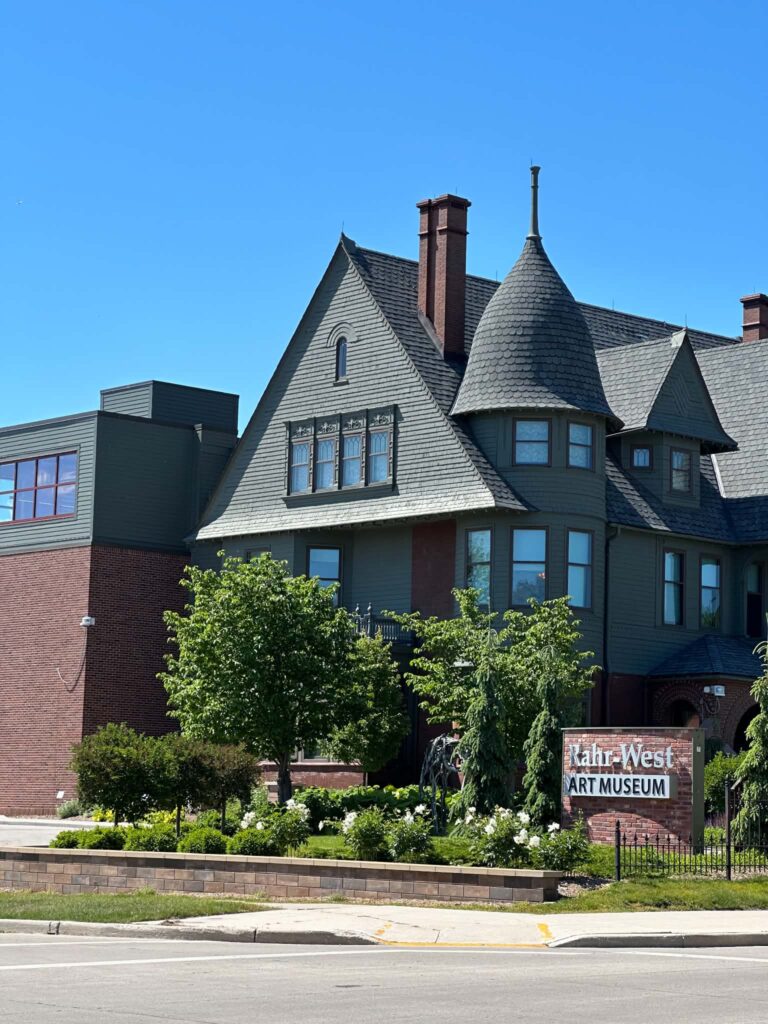 Rahr-West Art Museum